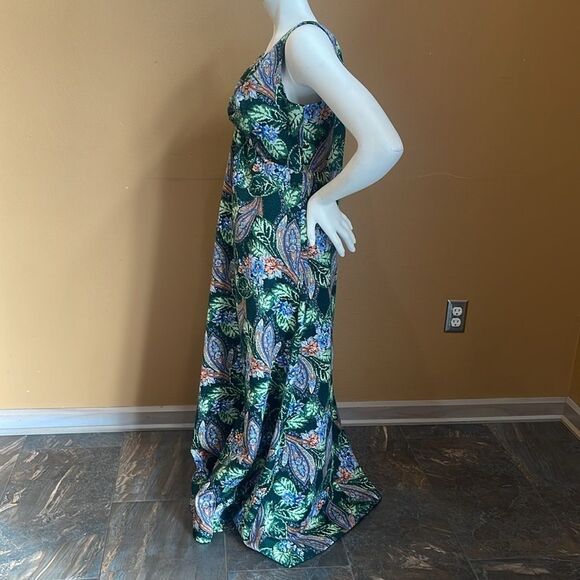 Hand made dress approximately size 8 floor length - Picture 3 of 14